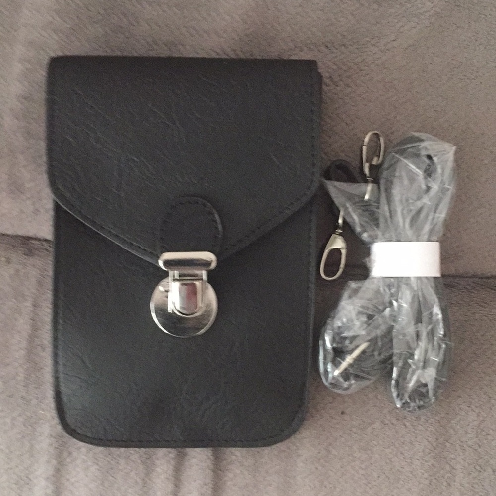 Touch screen purse